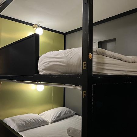 Four Sisters Homestay Bangkok Eksteriør bilde