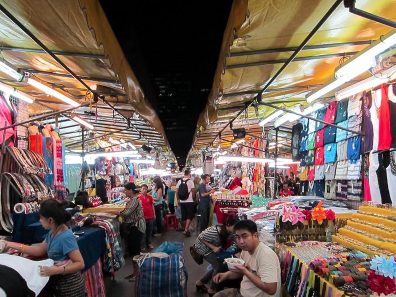 Four Sisters Homestay Bangkok Eksteriør bilde